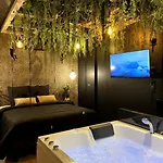 La Folie Sauvage - Balnéo&haut De Gamme Apartamento *