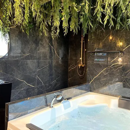 La Folie Sauvage - Balnéo&haut De Gamme Saint-Nazaire (Loire-Atlantique)